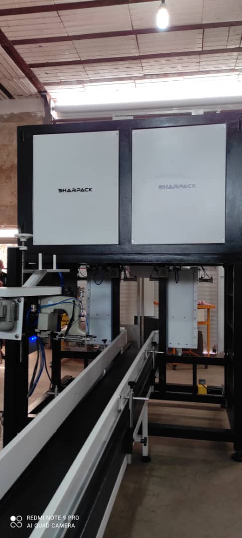 دستگاه بسته بندی توزین دار نیمه اتوماتیک دستگاه بسته بندی توزین دار نیمه اتوماتیک