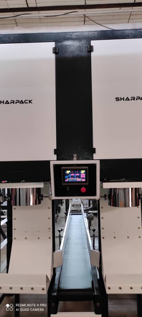 دستگاه بسته بندی توزین دار نیمه اتوماتیک دستگاه بسته بندی توزین دار نیمه اتوماتیک