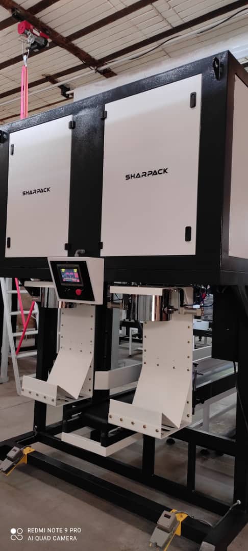 دستگاه بسته بندی توزین دار نیمه اتوماتیک دستگاه بسته بندی توزین دار نیمه اتوماتیک